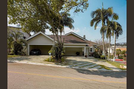 Casa à venda com 390m², 3 quartos e 8 vagas