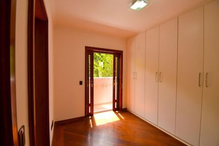 Casa de Condomínio à venda com 4 quartos, 490m² em Alphaville, Santana de Parnaíba