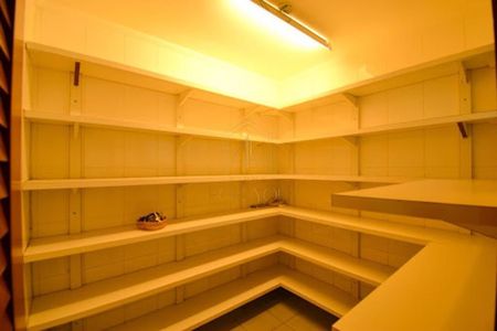 Casa de condomínio à venda com 490m², 4 quartos e 4 vagas