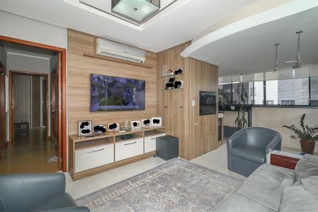 Sala de apartamento à venda com 3 quartos, 105m² em Jardim Lindóia, Porto Alegre