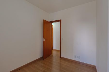 Apartamento à venda com 130m², 4 quartos e 3 vagasQuarto 1
