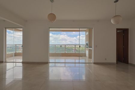 Apartamento à venda com 130m², 4 quartos e 3 vagasSala
