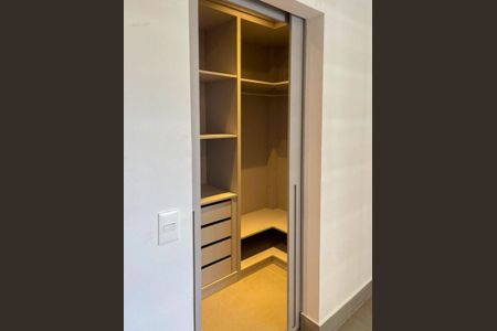 Apartamento à venda com 2 quartos, 94m² em Alphaville Empresarial, Barueri