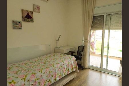 Casa de Condomínio à venda com 3 quartos, 224m² em Parque Sinai, Santana de Parnaíba