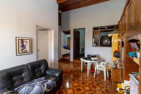 Casa à venda com 250m², 3 quartos e 3 vagasHall Quartos
