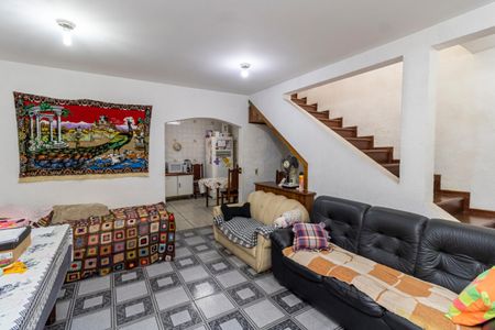 Casa à venda com 250m², 3 quartos e 3 vagasSala