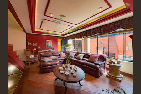 Casa à venda com 457m², 4 quartos e 3 vagas