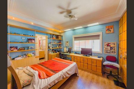 Casa à venda com 457m², 4 quartos e 3 vagas