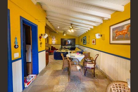 Casa à venda com 4 quartos, 457m² em Alphaville Residencial Um, Barueri