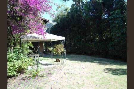 Casa de condomínio à venda com 400m², 4 quartos e 4 vagas