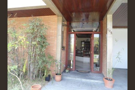 Casa de condomínio à venda com 400m², 4 quartos e 4 vagas