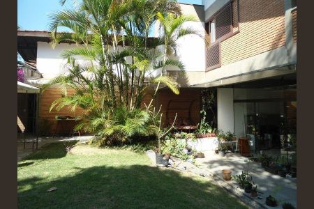 Casa de condomínio à venda com 400m², 4 quartos e 4 vagas