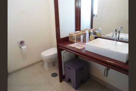 Casa de condomínio à venda com 400m², 4 quartos e 4 vagas