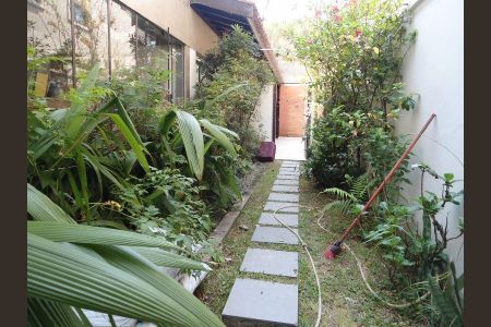 Casa de condomínio à venda com 400m², 4 quartos e 4 vagas