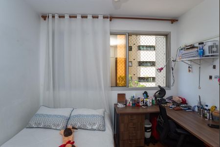 Apartamento à venda com 115m², 4 quartos e 1 vagaQuarto 2