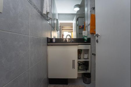 Apartamento à venda com 115m², 4 quartos e 1 vagaBanheiro Social