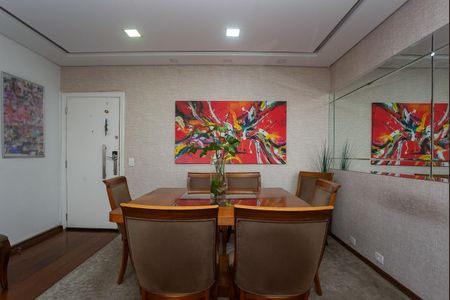 Apartamento à venda com 115m², 4 quartos e 1 vagaSala