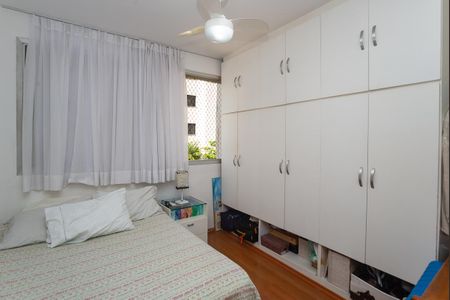 Apartamento à venda com 115m², 4 quartos e 1 vagaQuarto 1