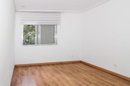 Apartamento à venda com 75m², 2 quartos e 1 vagaQuarto 2