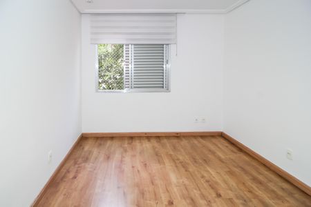 Apartamento à venda com 75m², 2 quartos e 1 vagaQuarto 2