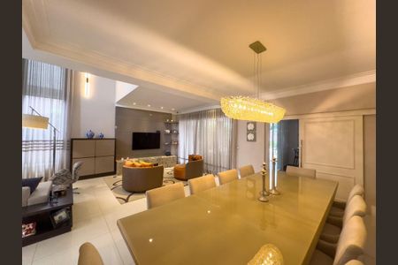 Casa de condomínio à venda com 435m², 3 quartos e 6 vagas