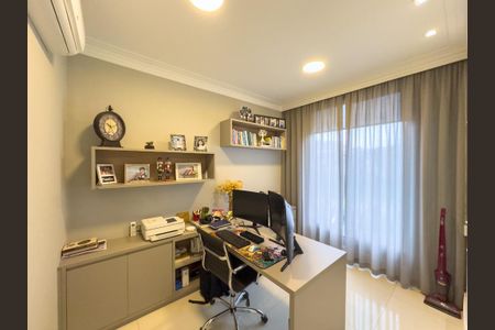 Casa de condomínio à venda com 435m², 3 quartos e 6 vagas