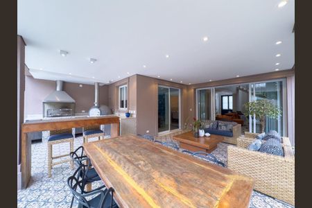 Casa de condomínio à venda com 435m², 3 quartos e 6 vagas