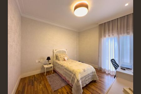 Casa de condomínio à venda com 435m², 3 quartos e 6 vagas