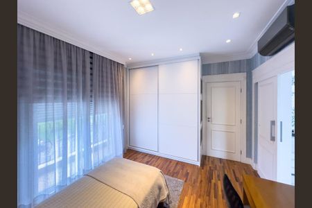 Casa de condomínio à venda com 435m², 3 quartos e 6 vagas