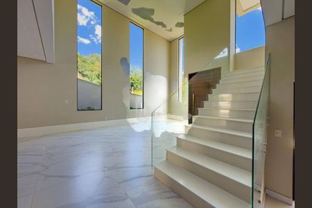 Casa à venda com 403m², 5 quartos e 4 vagas