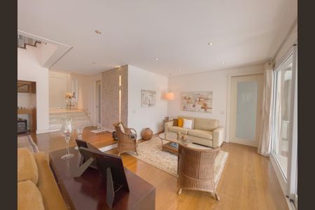 Casa de condomínio à venda com 427m², 4 quartos e 6 vagas