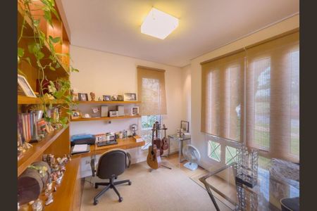 Casa de condomínio à venda com 427m², 4 quartos e 6 vagas