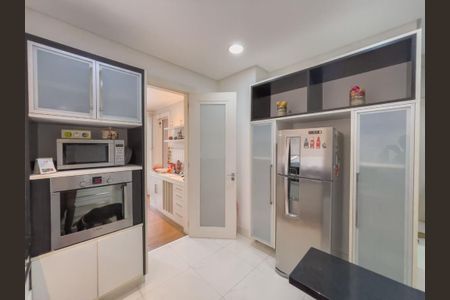 Casa de condomínio à venda com 427m², 4 quartos e 6 vagas