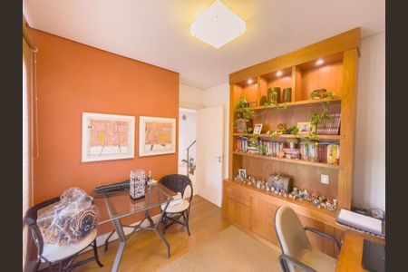 Casa de condomínio à venda com 427m², 4 quartos e 6 vagas