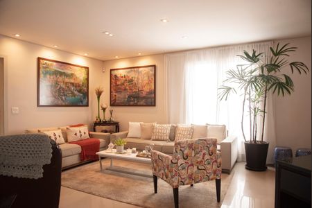 Casa à venda com 180m², 3 quartos e 3 vagasSala