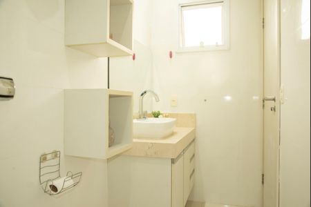 Casa à venda com 180m², 3 quartos e 3 vagasBanheiro da Suíte 2