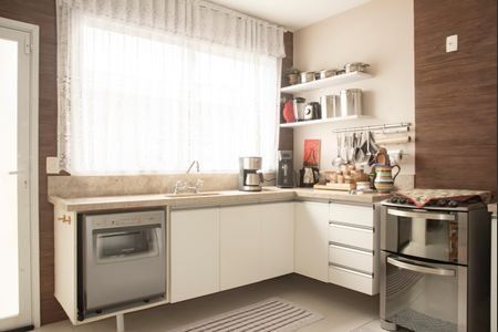 Casa à venda com 180m², 3 quartos e 3 vagasCozinha