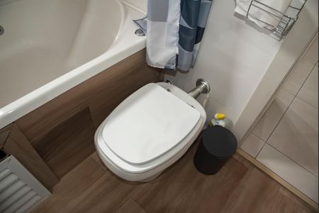 Casa à venda com 180m², 3 quartos e 3 vagasBanheiro da Suíte 1