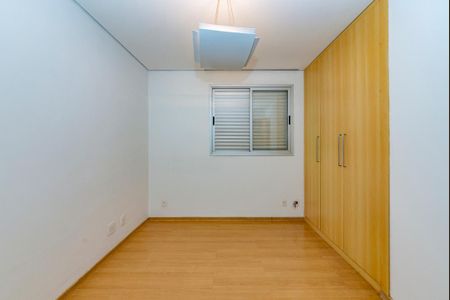 Apartamento para alugar com 96m², 3 quartos e 2 vagasQuarto 2