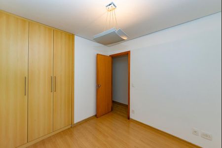 Apartamento para alugar com 96m², 3 quartos e 2 vagasQuarto 2