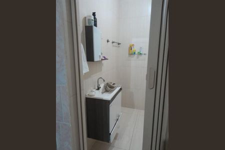 Casa à venda com 5 quartos, 250m² em Jardim Tupanci, Barueri