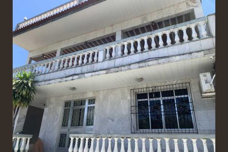 Casa à venda com 538m², 4 quartos e 3 vagas
