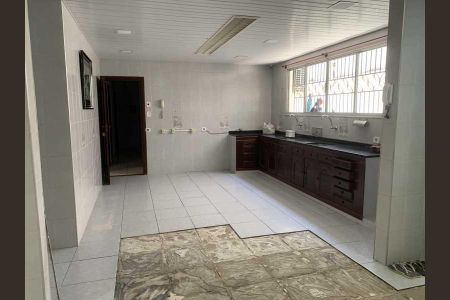 Casa à venda com 4 quartos, 538m² em Taquara, Rio de Janeiro