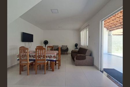 Casa à venda com 3 quartos, 181m² em Piratininga, Niterói