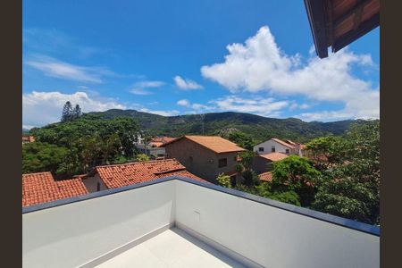 Casa à venda com 3 quartos, 181m² em Piratininga, Niterói