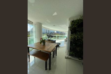 Apartamento à venda com 4 quartos, 260m² em Alphaville Empresarial, Barueri