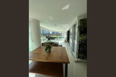 Apartamento à venda com 4 quartos, 260m² em Alphaville Empresarial, Barueri