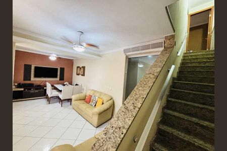 Casa à venda com 120m², 3 quartos e sem vaga