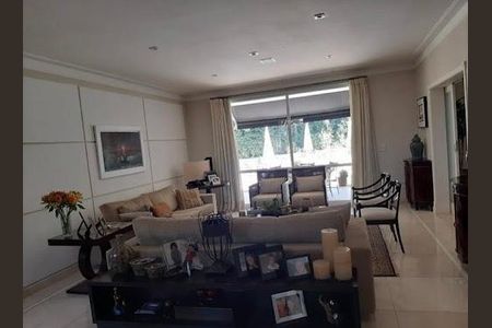 Casa à venda com 5 quartos, 963m² em Tamboré, Santana de Parnaíba