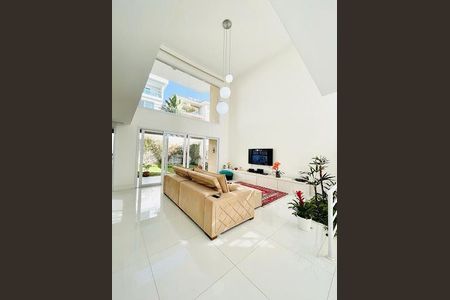 Casa à venda com 4 quartos, 368m² em Alphaville, Santana de Parnaíba